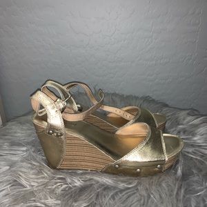 Luckybrand gold wedge heels